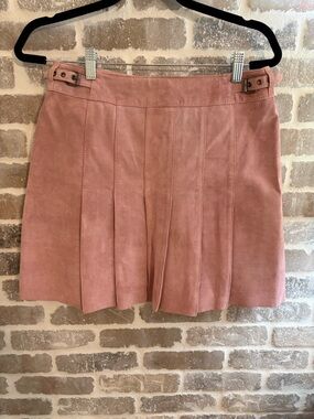 Women’s Vintage Pink Pleated Suede Mini Skirt